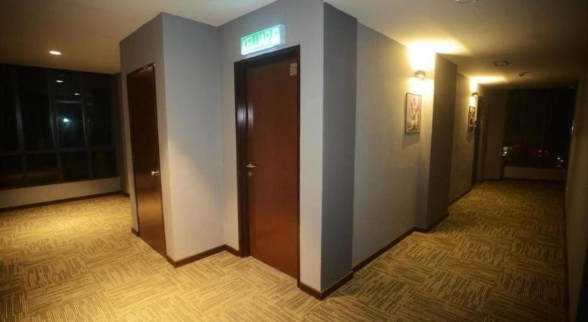 Star-Well Hotel Kuala Lipis Kültér fotó