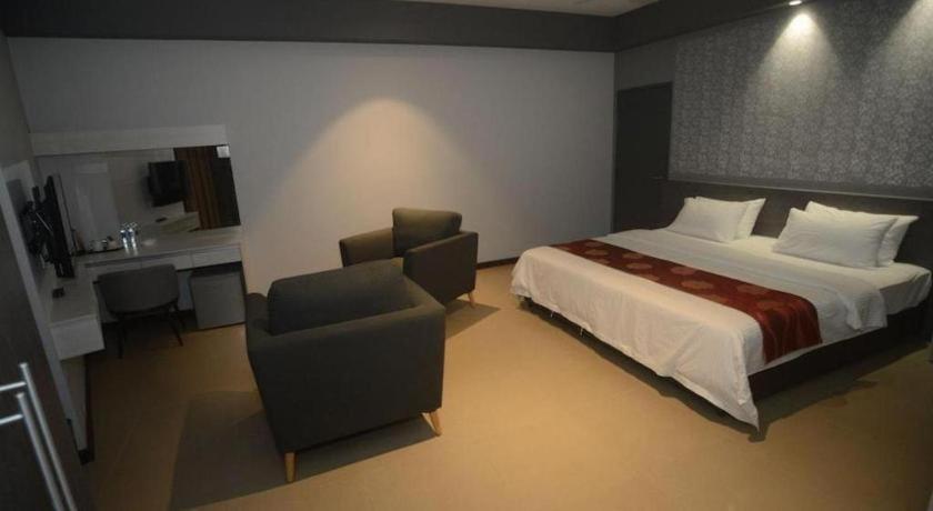 Star-Well Hotel Kuala Lipis Kültér fotó