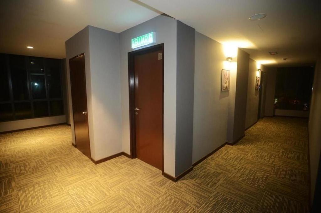 Star-Well Hotel Kuala Lipis Kültér fotó