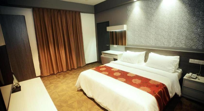 Star-Well Hotel Kuala Lipis Kültér fotó