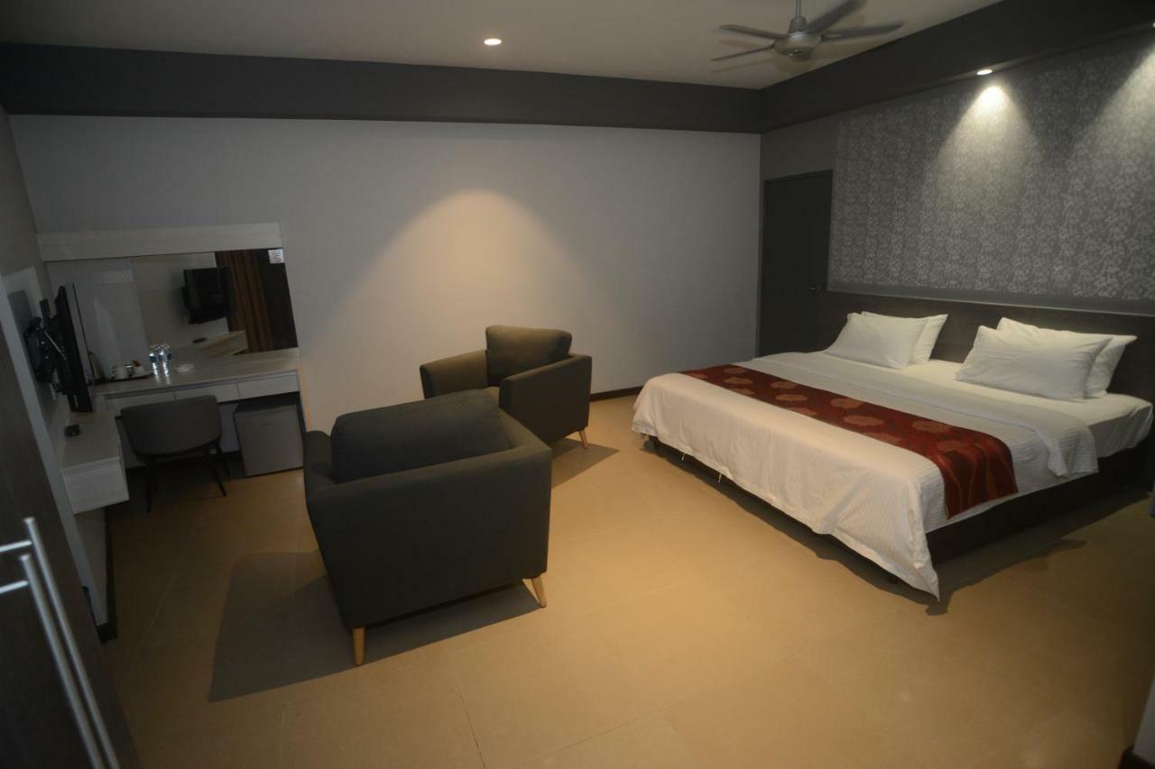 Star-Well Hotel Kuala Lipis Kültér fotó